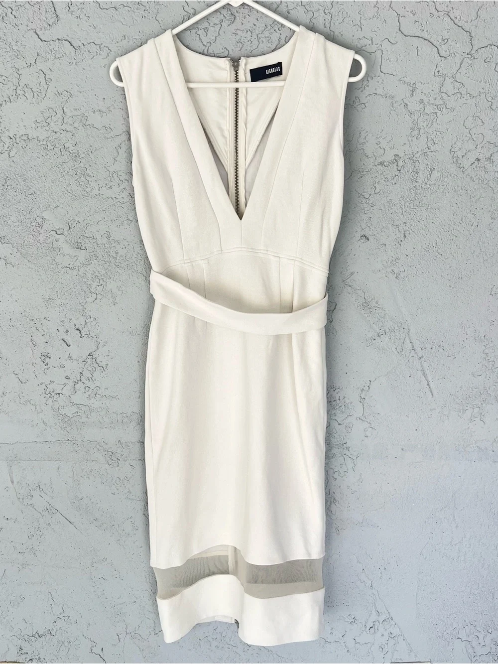 Nicholas Deep V-Neck Mesh Bottom Belted Midi Sheath Dress White Size 6 Cocktail